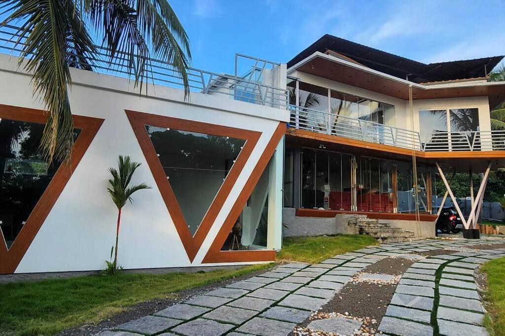 The Urban Getaway Βίλα Thiruvananthapuram Εξωτερικό φωτογραφία